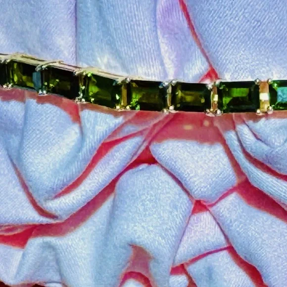 17 Carat Russian Emerald Tennis Bracelet Natural Gemstones Set Gold Tone Rhodium - Picture 4 of 7
